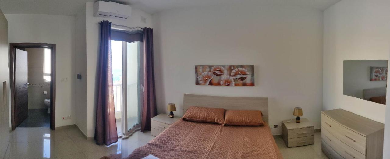 Seron Apartment 3 St. Paul's Bay Exterior photo